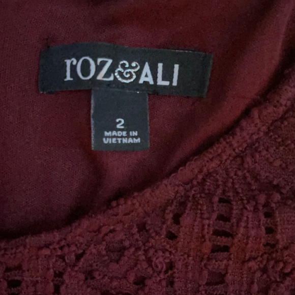 ROZ•ALI, RED RUSTIC LACE PATTERN DRESS - Picture 3 of 4